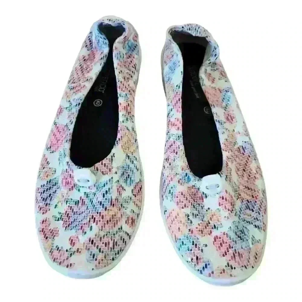 ARCOPEDICO‎ L14 SLIPON SHOE WHITE KOMBI FLORAL Size E.U42 / U.S SIZE 10.5-11